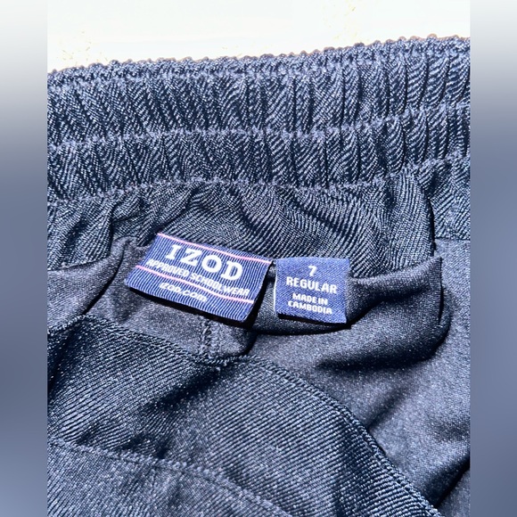 Izod girls school uniform skirt, like new, size 7, navy - Picture 3 of 3